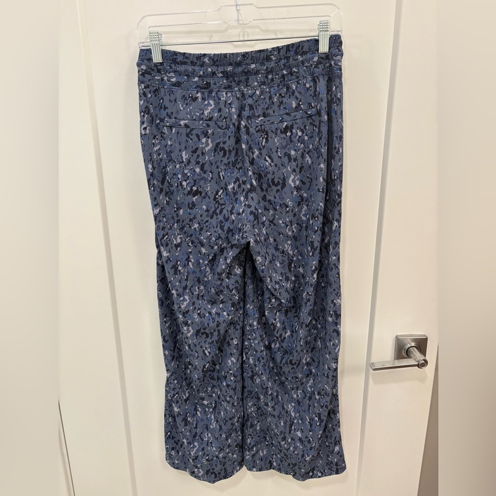 Athleta Avenue Wide Leg Cropped Pant Size 2 - Picture 7 of 11